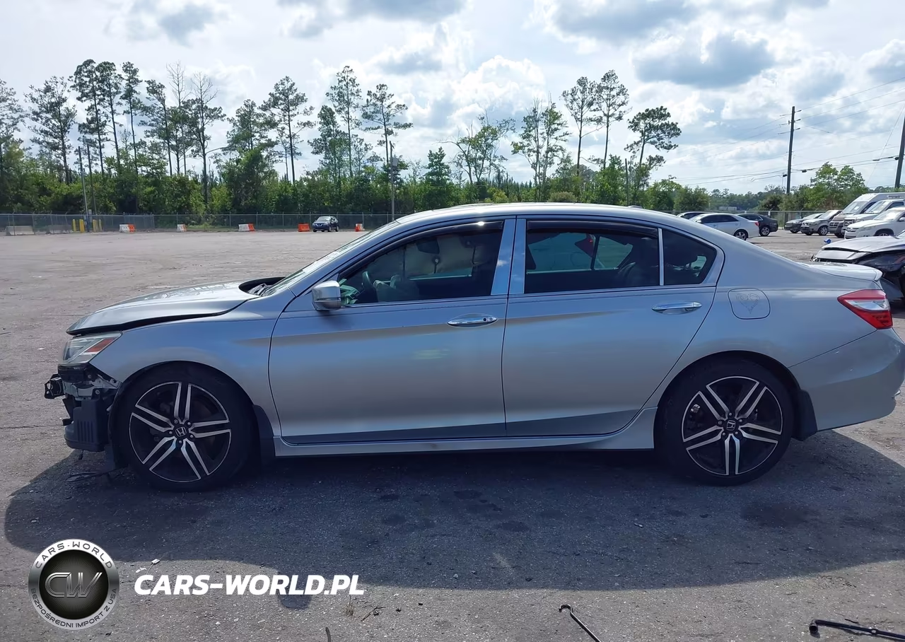 2016 Honda Accord Touring VIN:1HGCR3F93GA019609 - 15