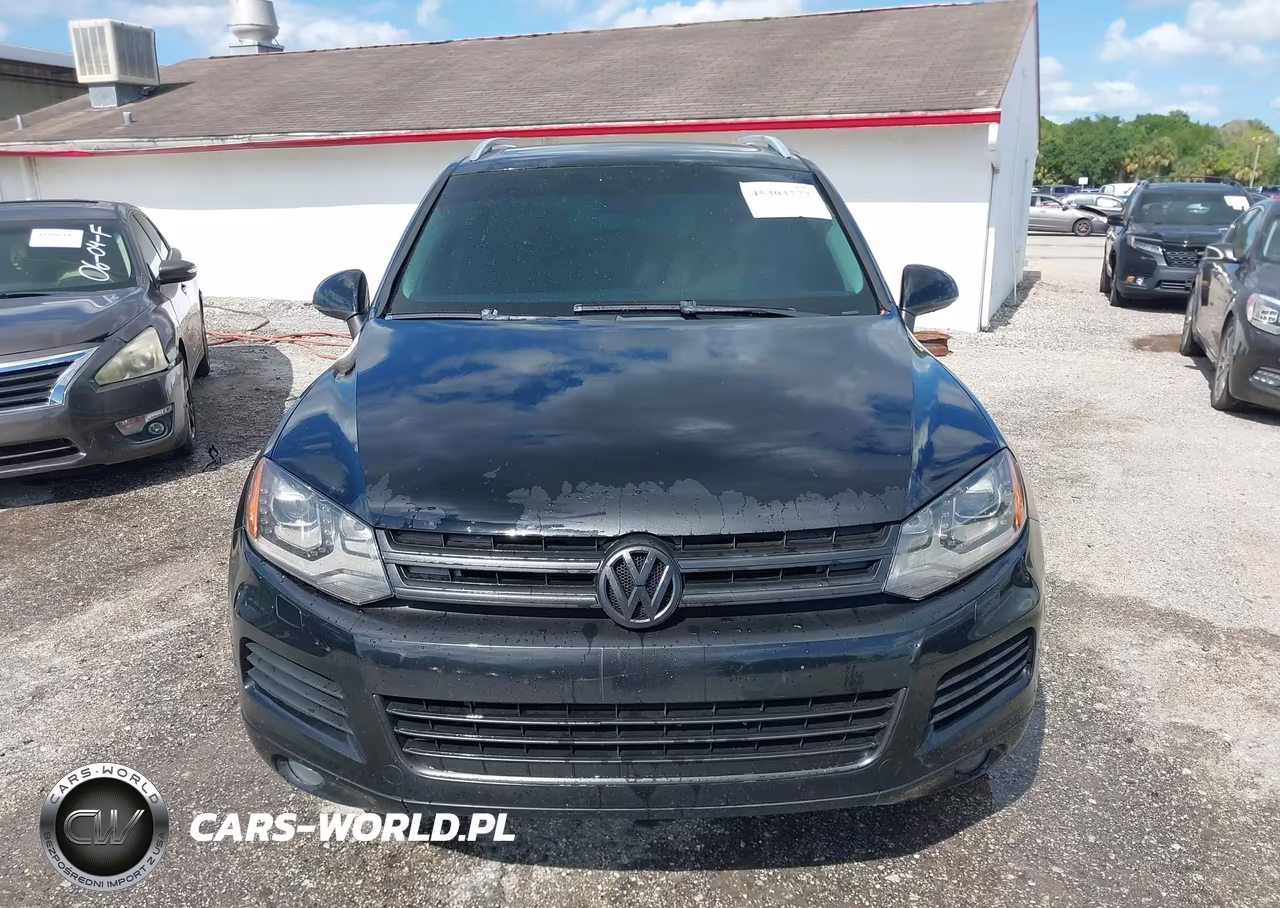 2014 Volkswagen Touareg 3.6L Lux VIN:WVGEF9BP0ED008548 - 12