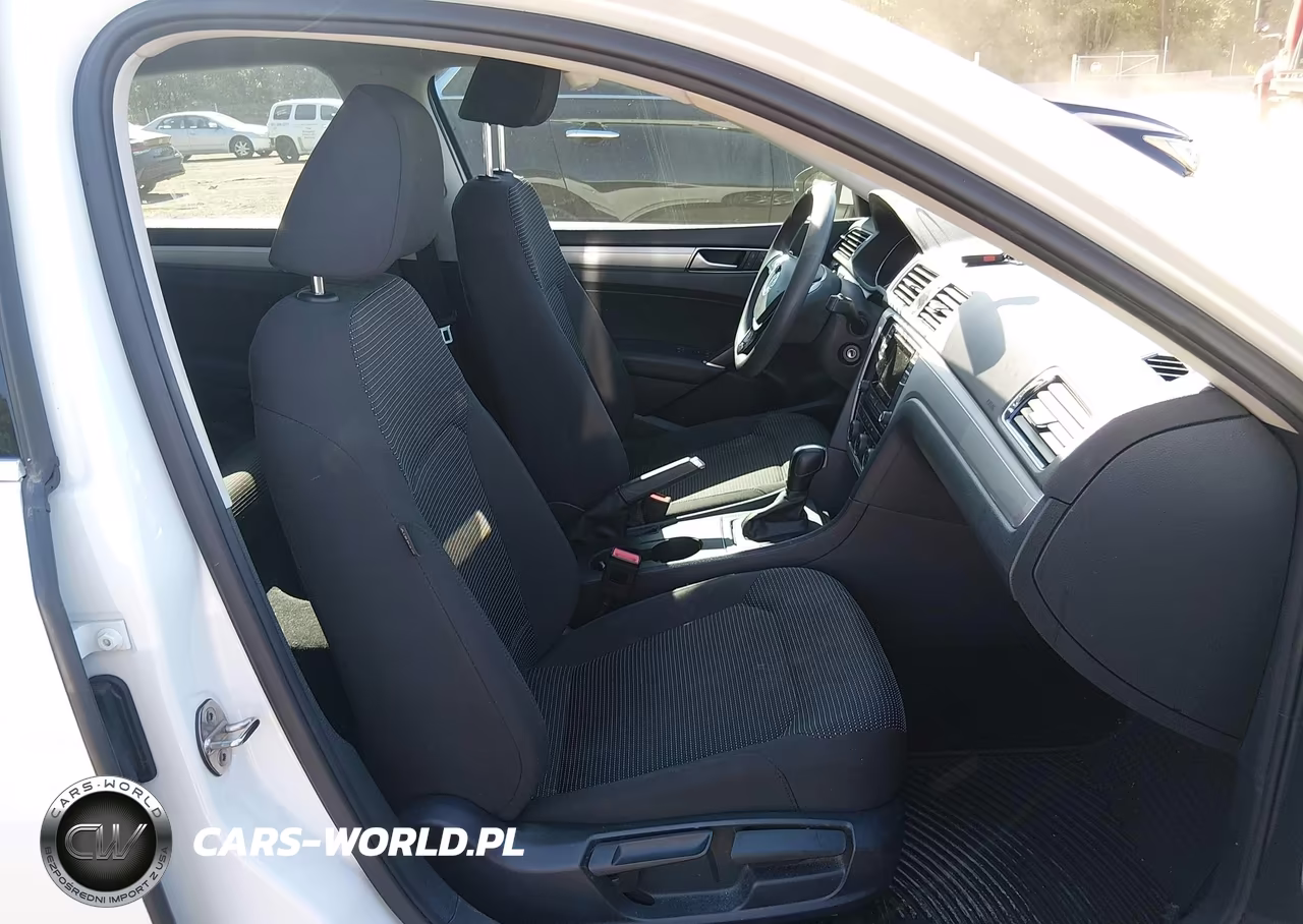 2016 Volkswagen Passat 1.8T S VIN:1VWAT7A39GC026342 - 5