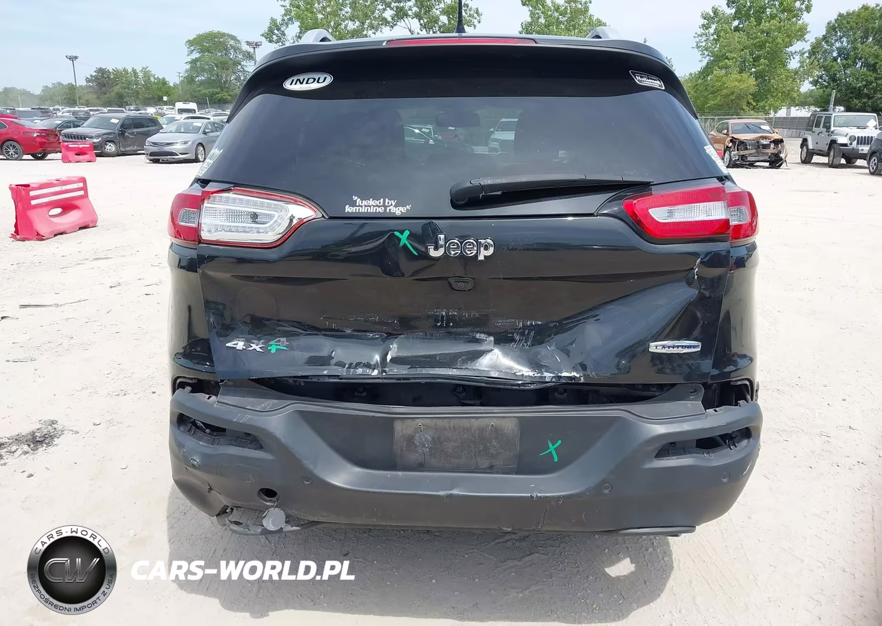 2015 Jeep Cherokee Latitude VIN:1C4PJMCS0FW795606 - 6