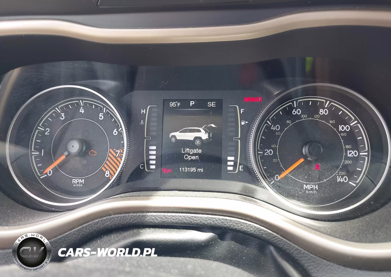 2015 Jeep Cherokee Latitude VIN:1C4PJMCS0FW795606 - 7