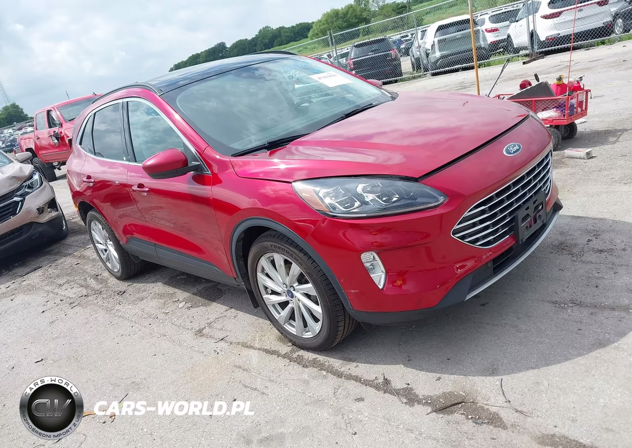 2021 Ford Escape Titanium Hybrid – zdjęcie 1 z 22