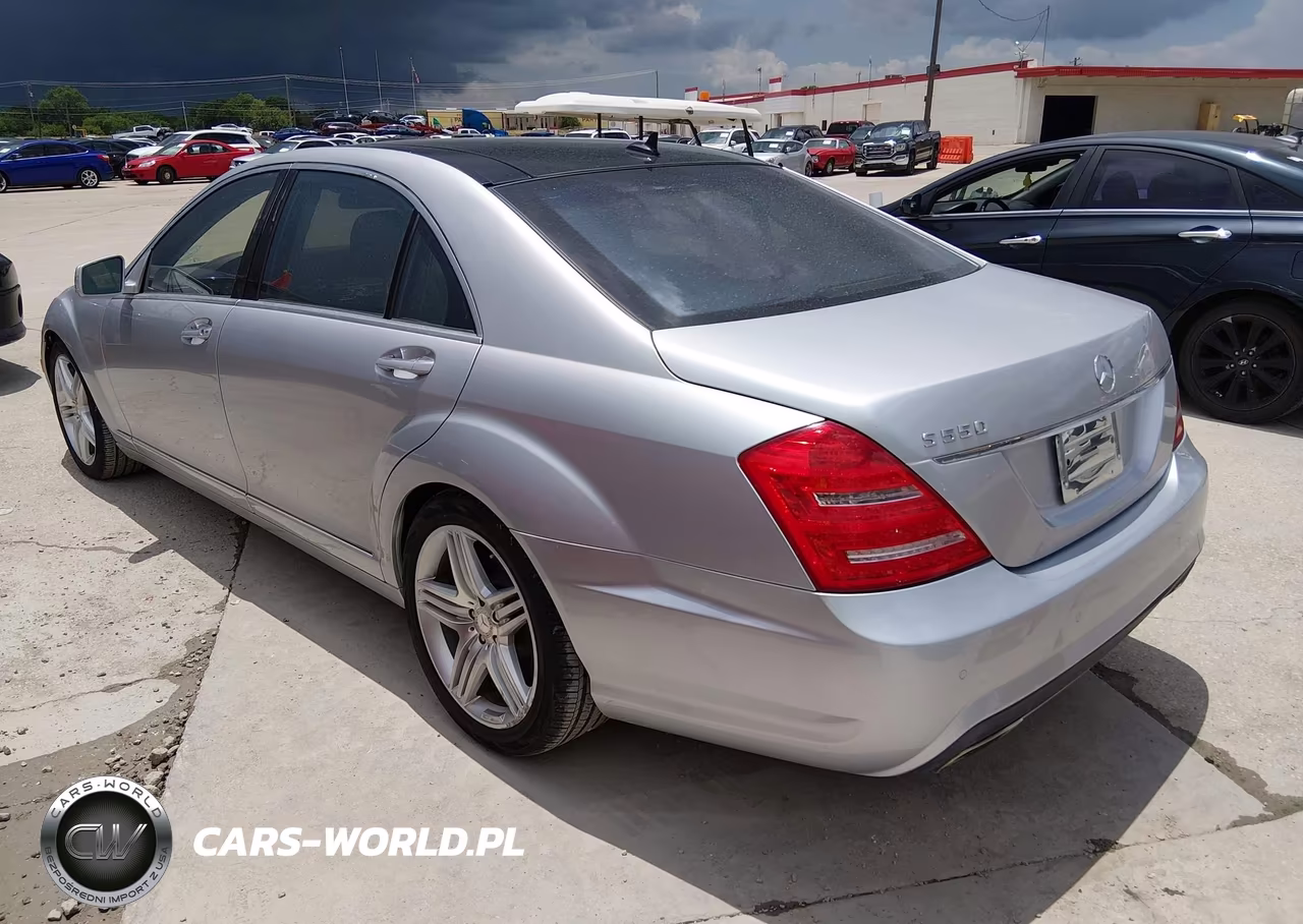 2013 Mercedes-Benz S 550 VIN:WDDNG7DB1DA519876 - 3