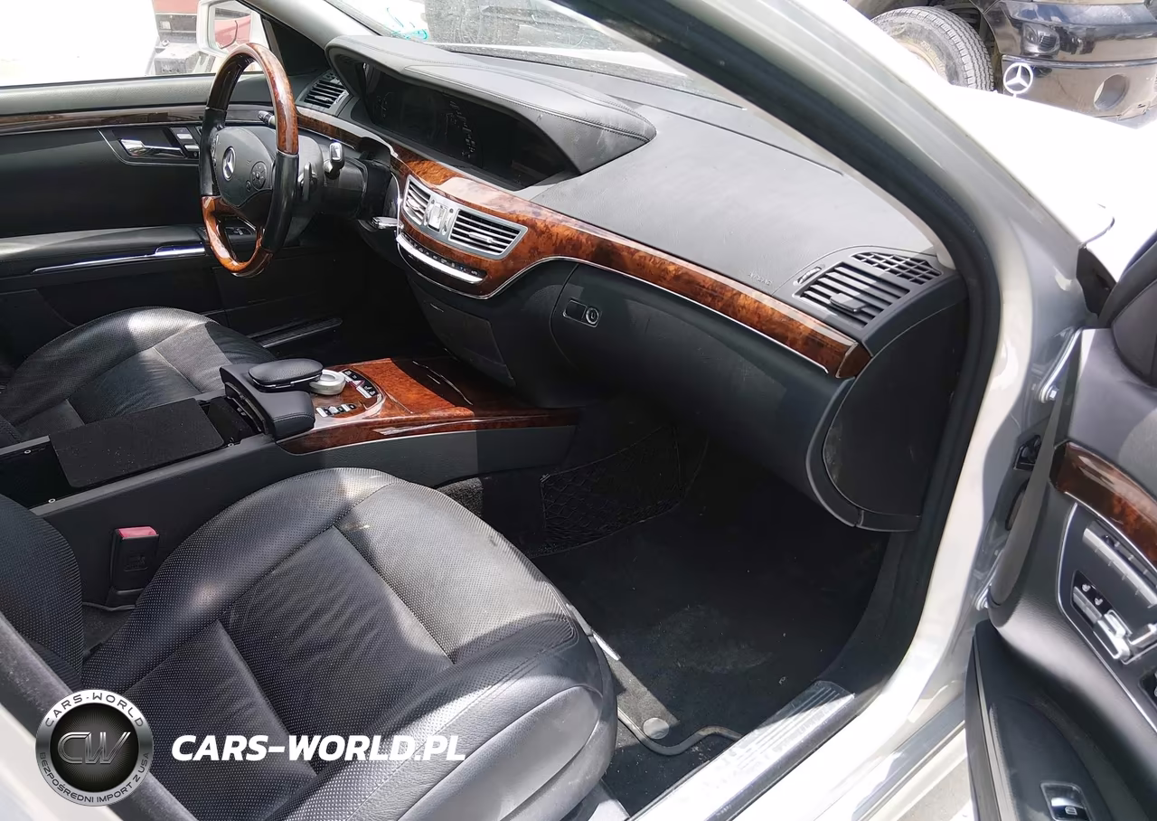 2013 Mercedes-Benz S 550 VIN:WDDNG7DB1DA519876 - 5