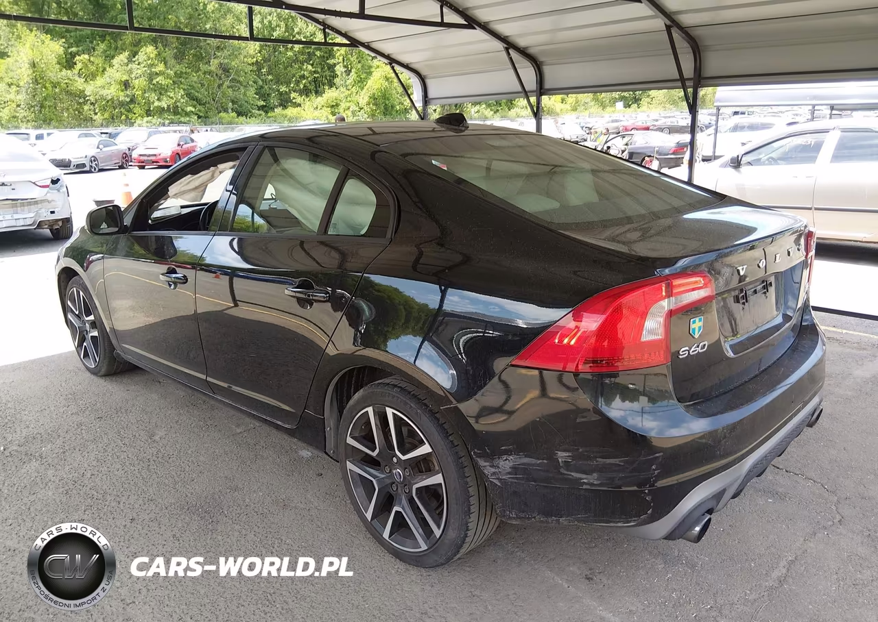 2017 Volvo S60 T5 Dynamic VIN:YV140MTLXH2427873 - 3