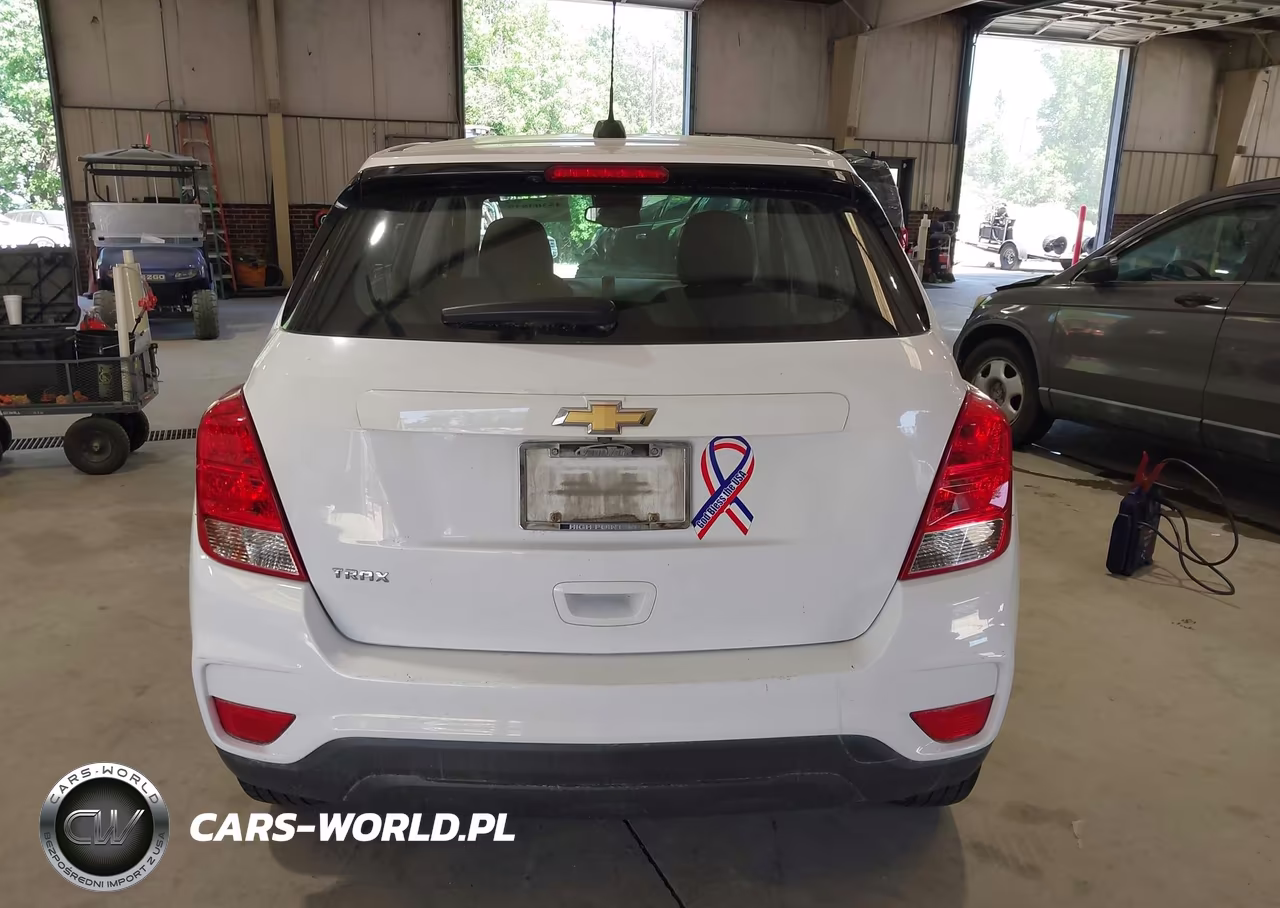 2018 Chevrolet Trax Ls VIN:3GNCJKSB2JL393631 - 17