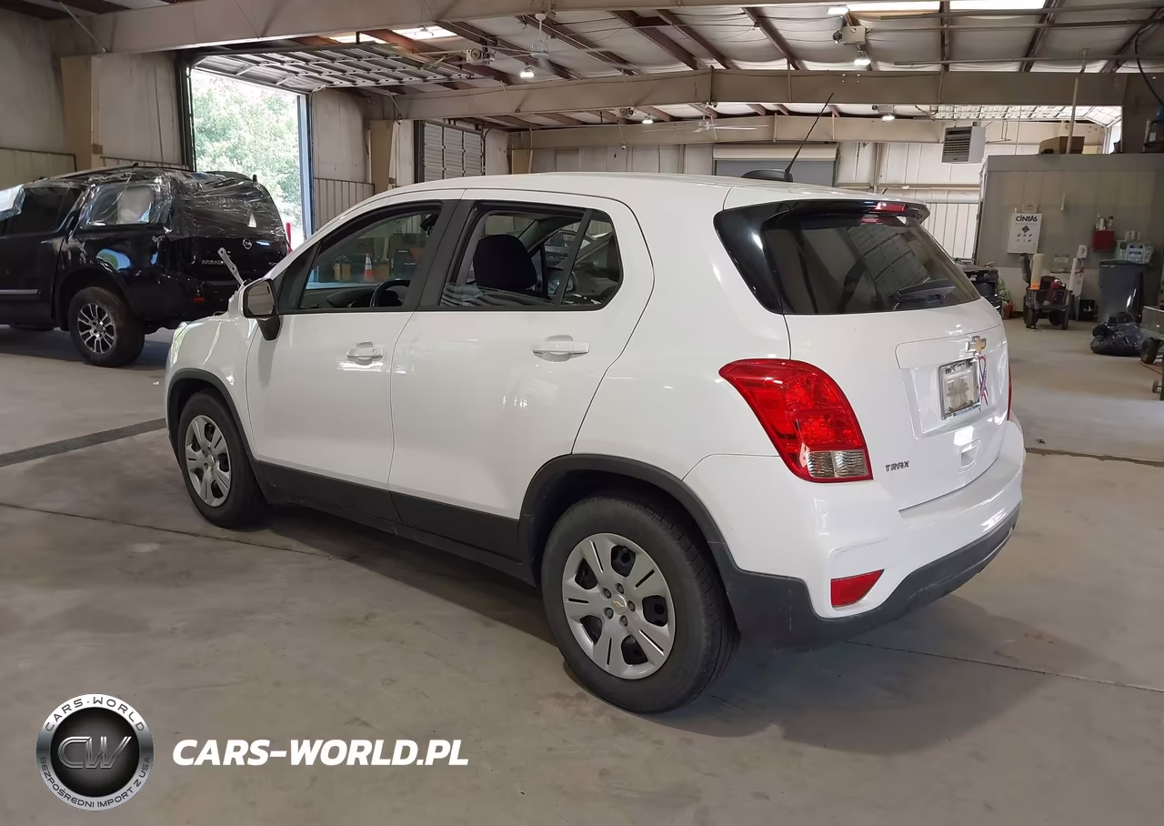 2018 Chevrolet Trax Ls VIN:3GNCJKSB2JL393631 - 3