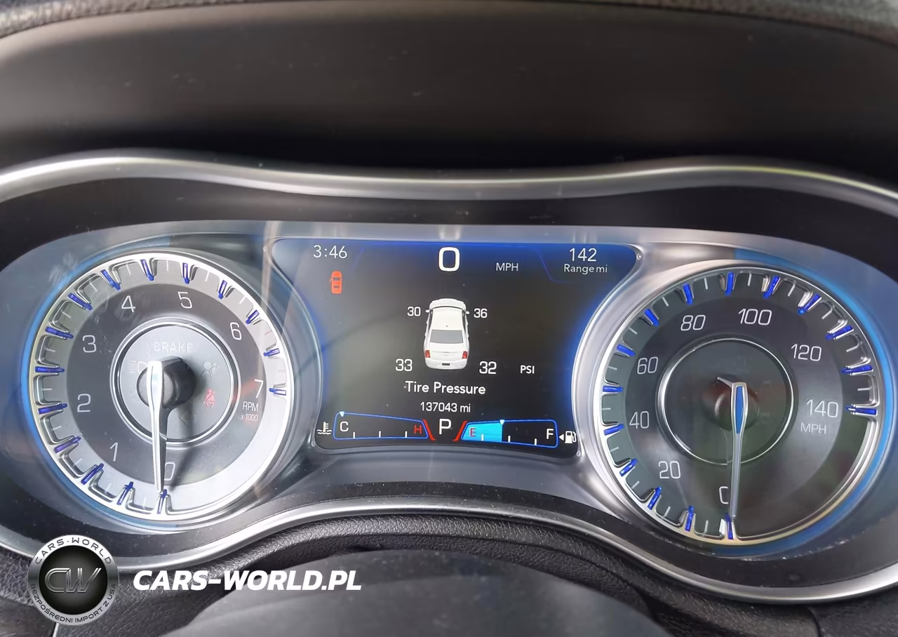 2016 Chrysler 300 Limited VIN:2C3CCAAG8GH243121 - 7