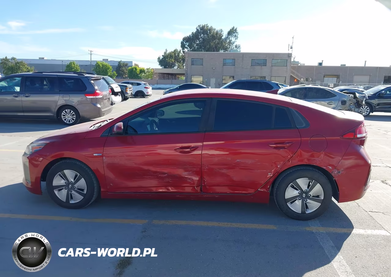 2019 Hyundai Ioniq Hybrid Blue VIN:KMHC65LC5KU140227 - 14