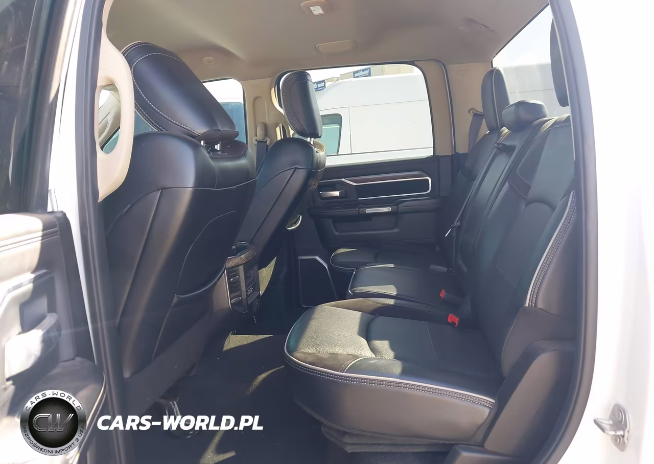 2019 Ram 3500 Laramie 4X4 6'4 Box VIN:3C63R3EL7KG564502 - 7