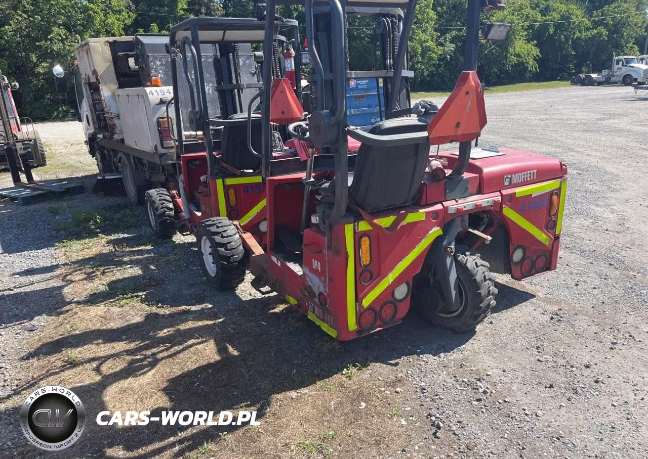 2014 Moffett M4 Forklift VIN:0090054 - 3
