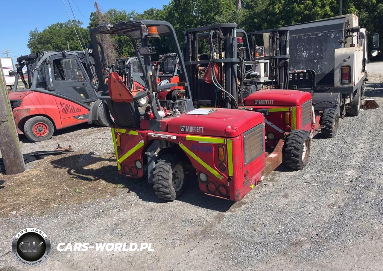 2014 Moffett M4 Forklift VIN:0090054 - 4