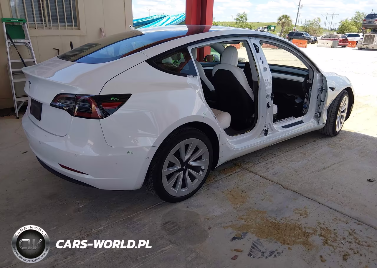 2021 Tesla Model 3 Standard Range Plus Rear-Wheel Drive VIN:5YJ3E1EA8MF987704 - 4