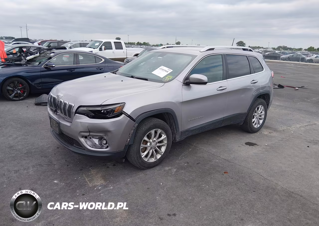 2019 Jeep Cherokee Latitude 4X4 VIN:1C4PJMCB3KD190064 - 2