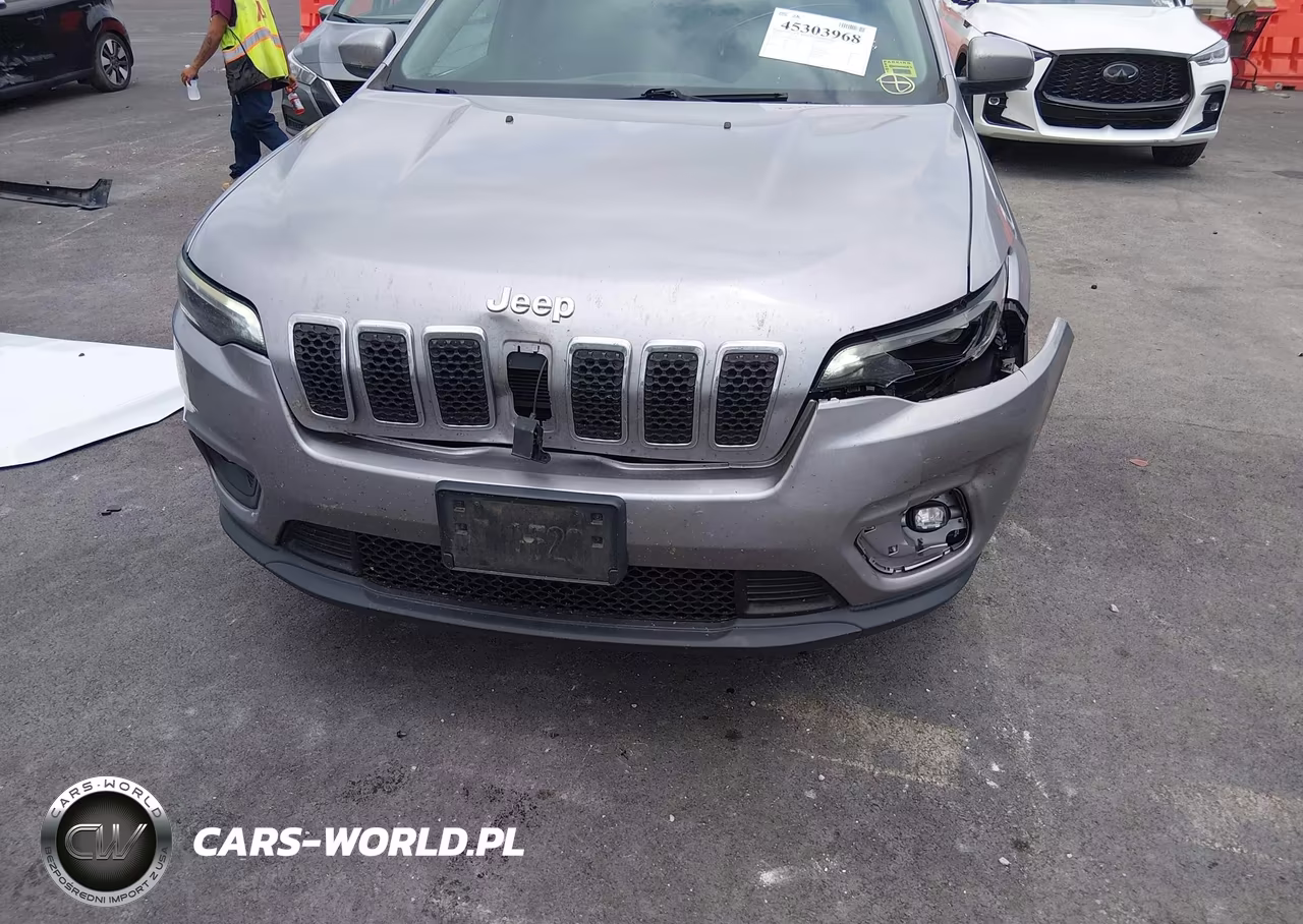 2019 Jeep Cherokee Latitude 4X4 VIN:1C4PJMCB3KD190064 - 6