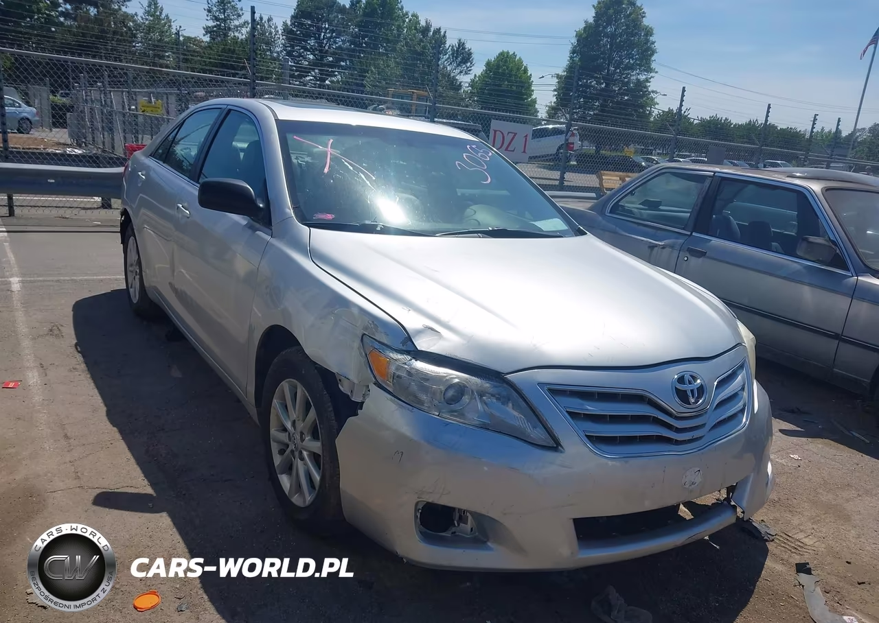 2011 Toyota Camry Xle V6 – zdjęcie 1 z 14