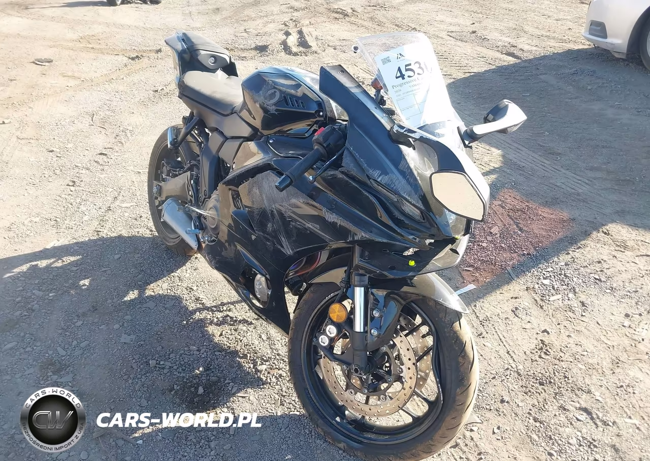 2026 Yamaha Yzfr7