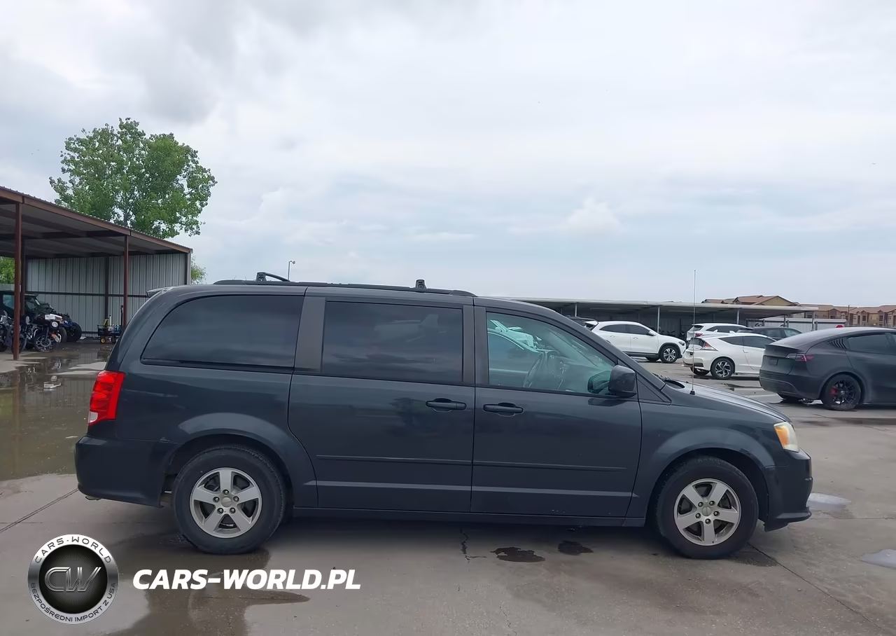 2011 Dodge Grand Caravan Mainstreet VIN:2D4RN3DG2BR645889 - 13