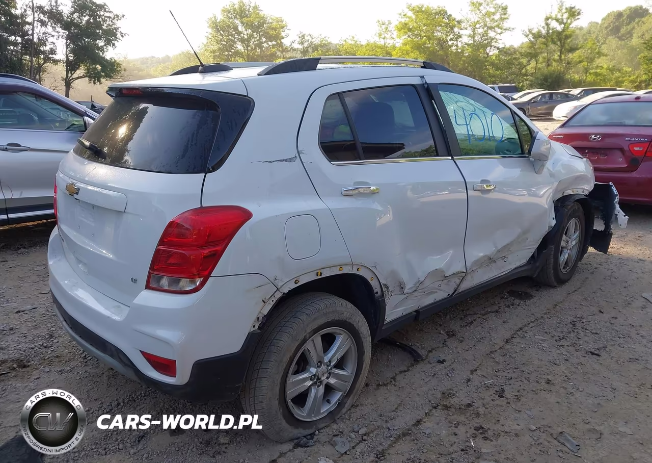 2020 Chevrolet Trax Awd Lt VIN:KL7CJPSB5LB004066 - 4