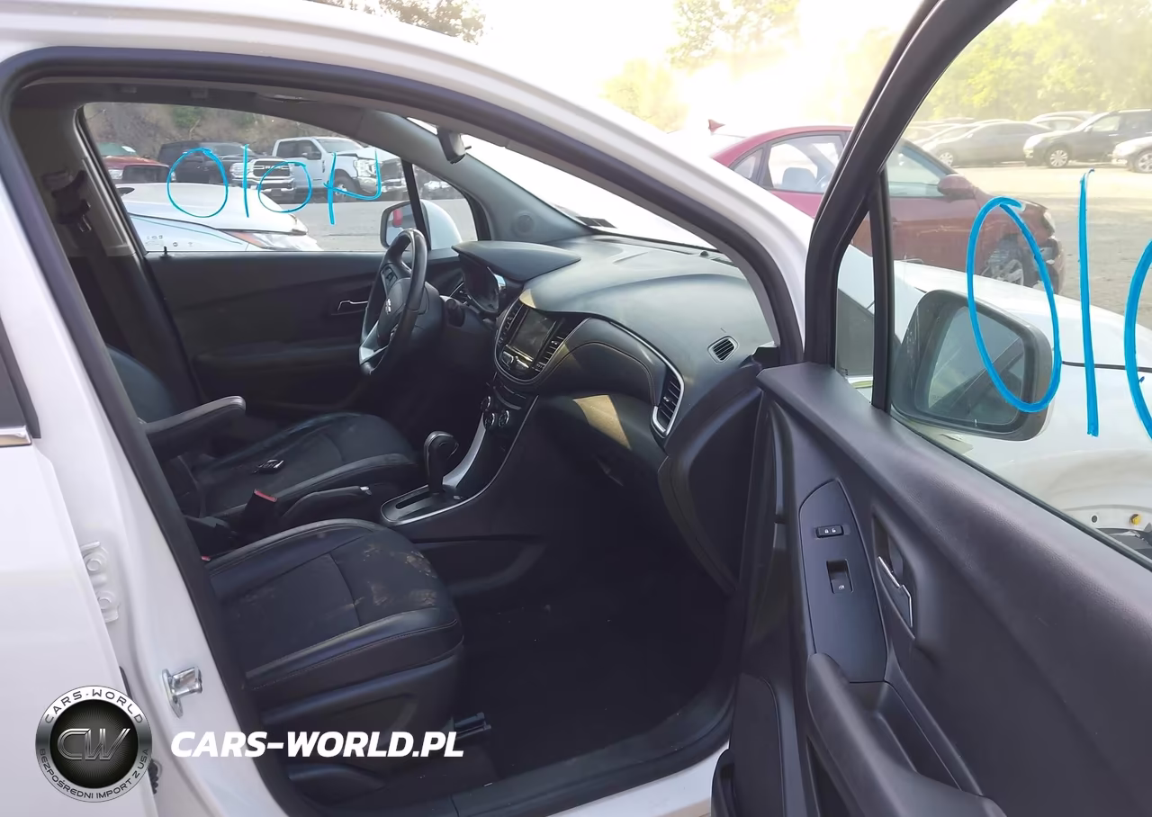 2020 Chevrolet Trax Awd Lt VIN:KL7CJPSB5LB004066 - 5