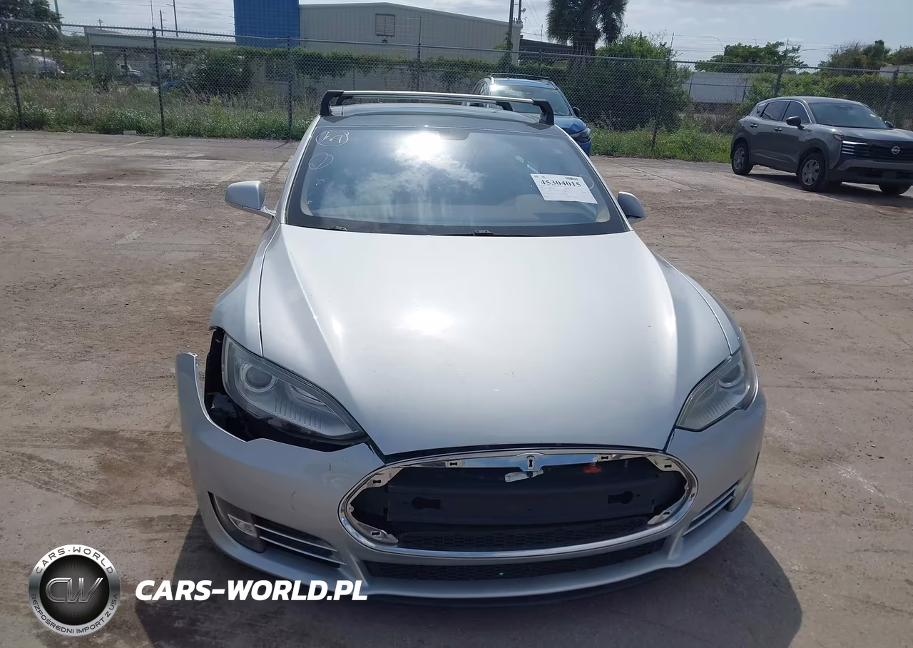 2013 Tesla Model S VIN:5YJSA1CN4DFP04115 - 12