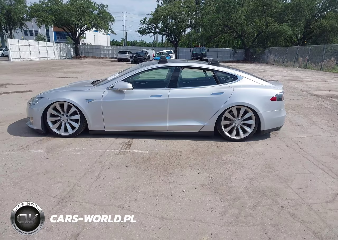 2013 Tesla Model S VIN:5YJSA1CN4DFP04115 - 14