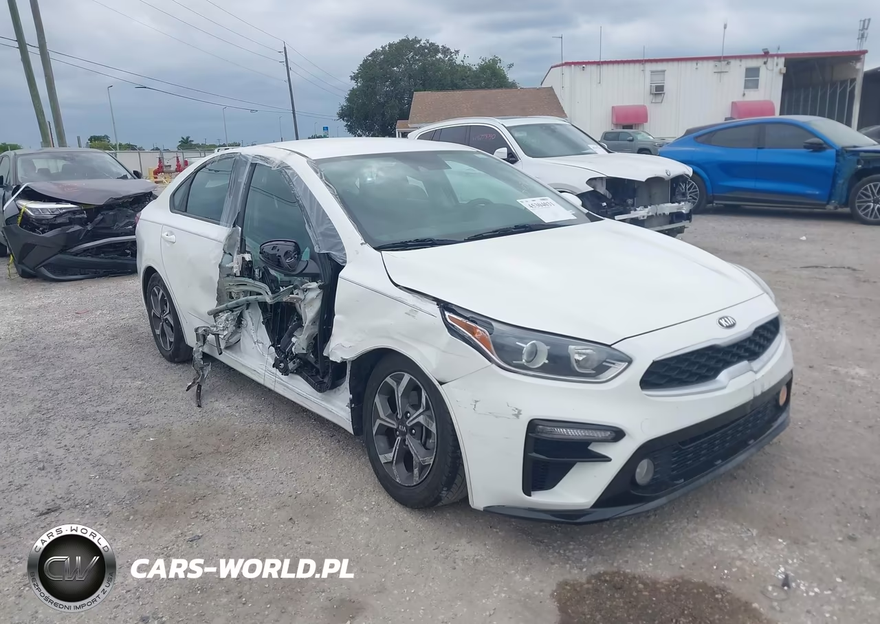 2020 Kia Forte Lxs – zdjęcie 1 z 17
