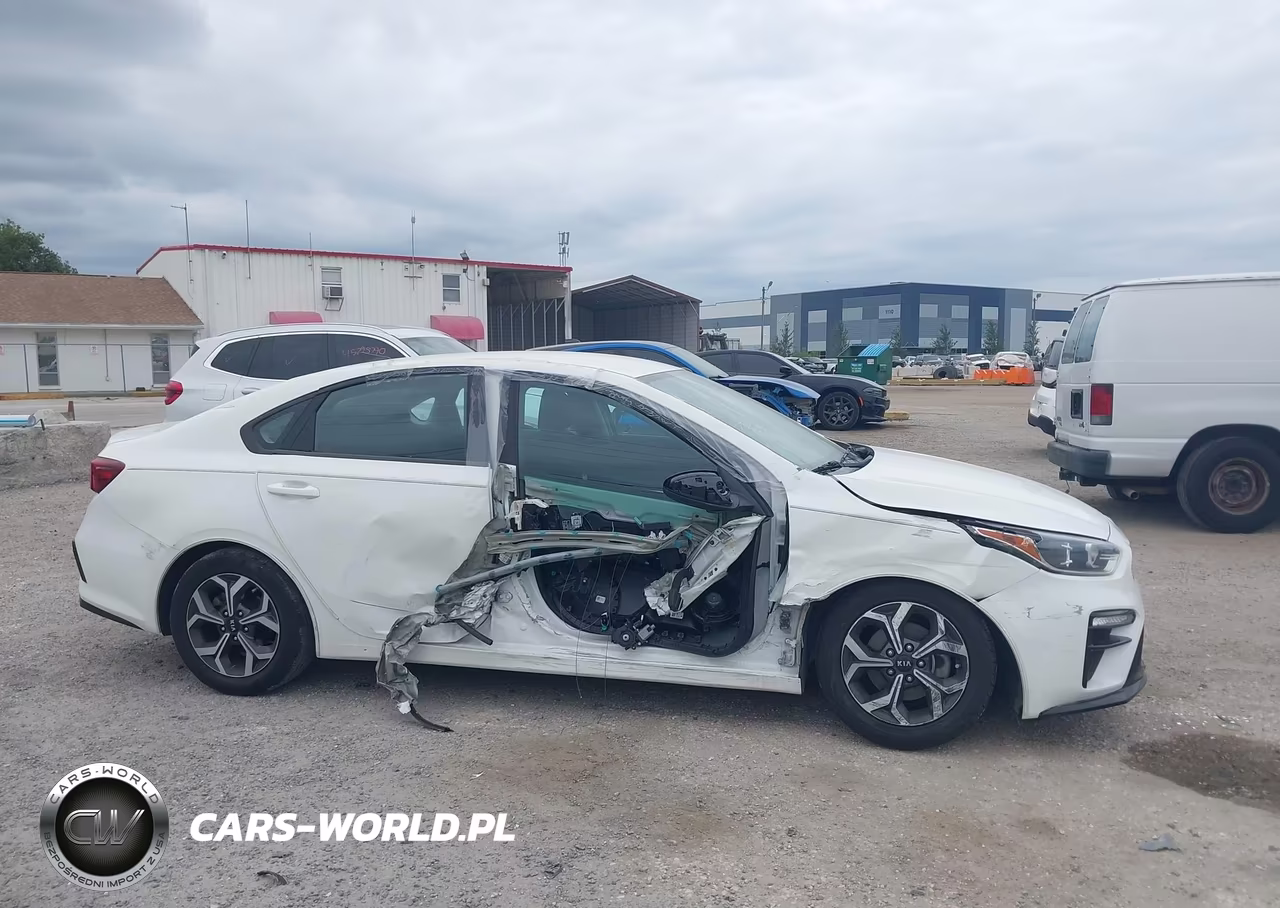 2020 Kia Forte Lxs VIN:3KPF24AD9LE179681 - 14