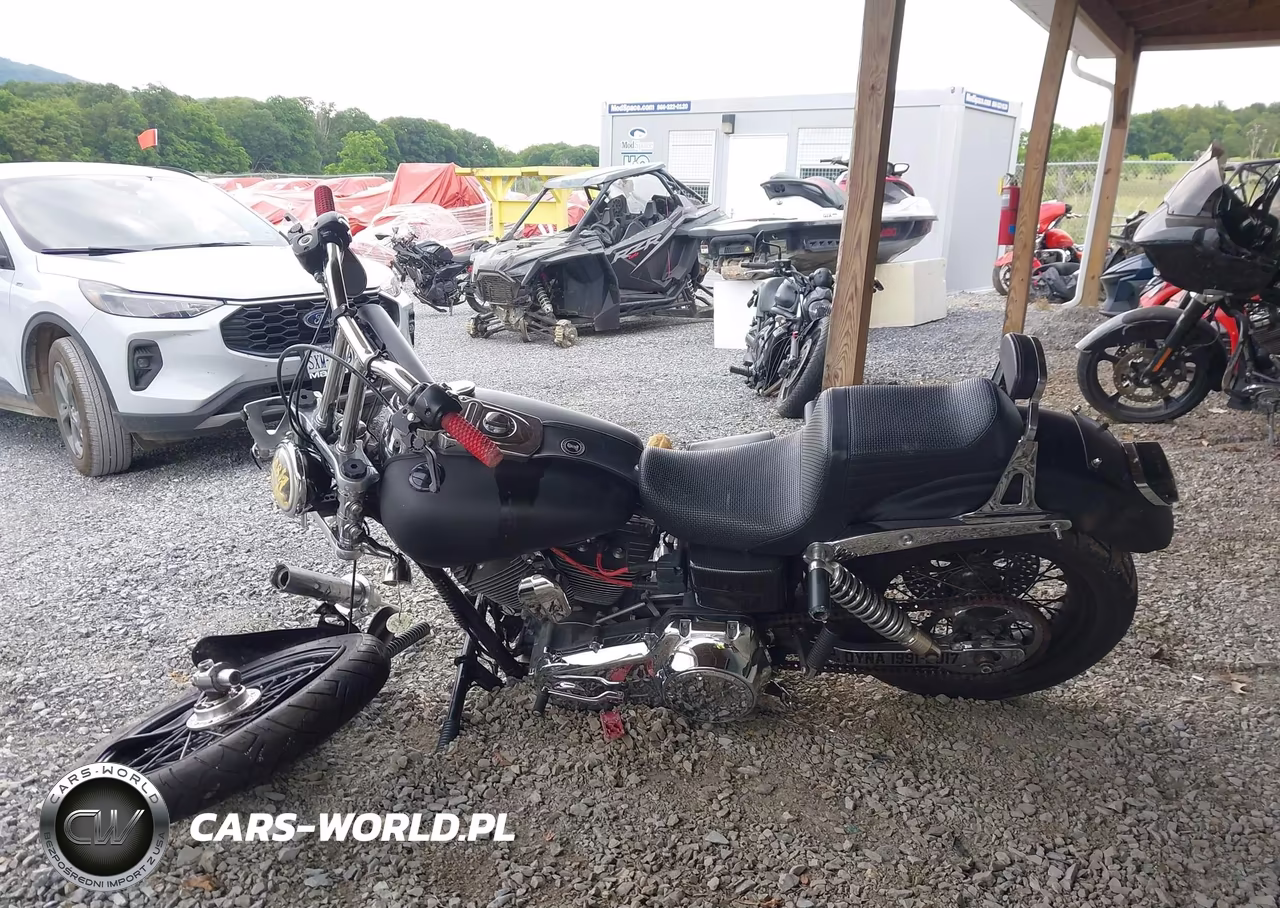 2011 Harley-Davidson Fxdc VIN:1HD1GV411BC323411 - 12