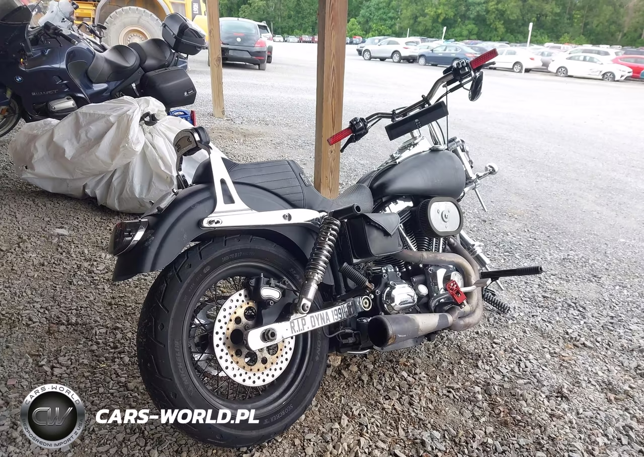 2011 Harley-Davidson Fxdc VIN:1HD1GV411BC323411 - 4
