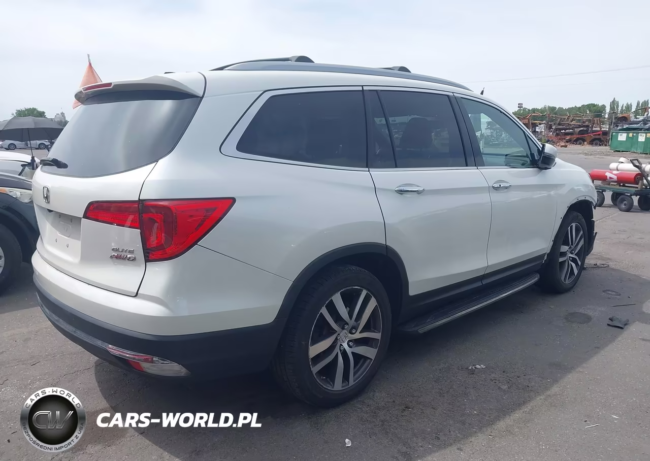 2016 Honda Pilot Elite VIN:5FNYF6H0XGB103320 - 4