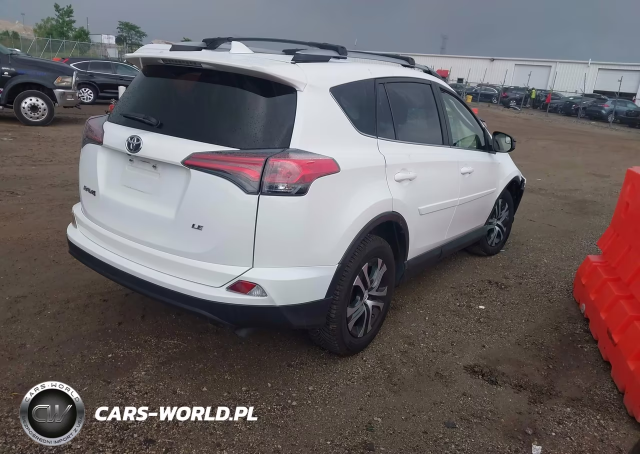 2017 Toyota Rav4 Le VIN:JTMZFREV1HJ121169 - 4