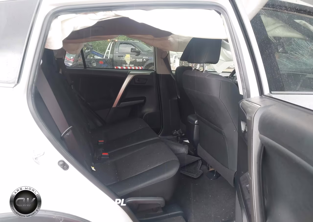 2017 Toyota Rav4 Le VIN:JTMZFREV1HJ121169 - 8