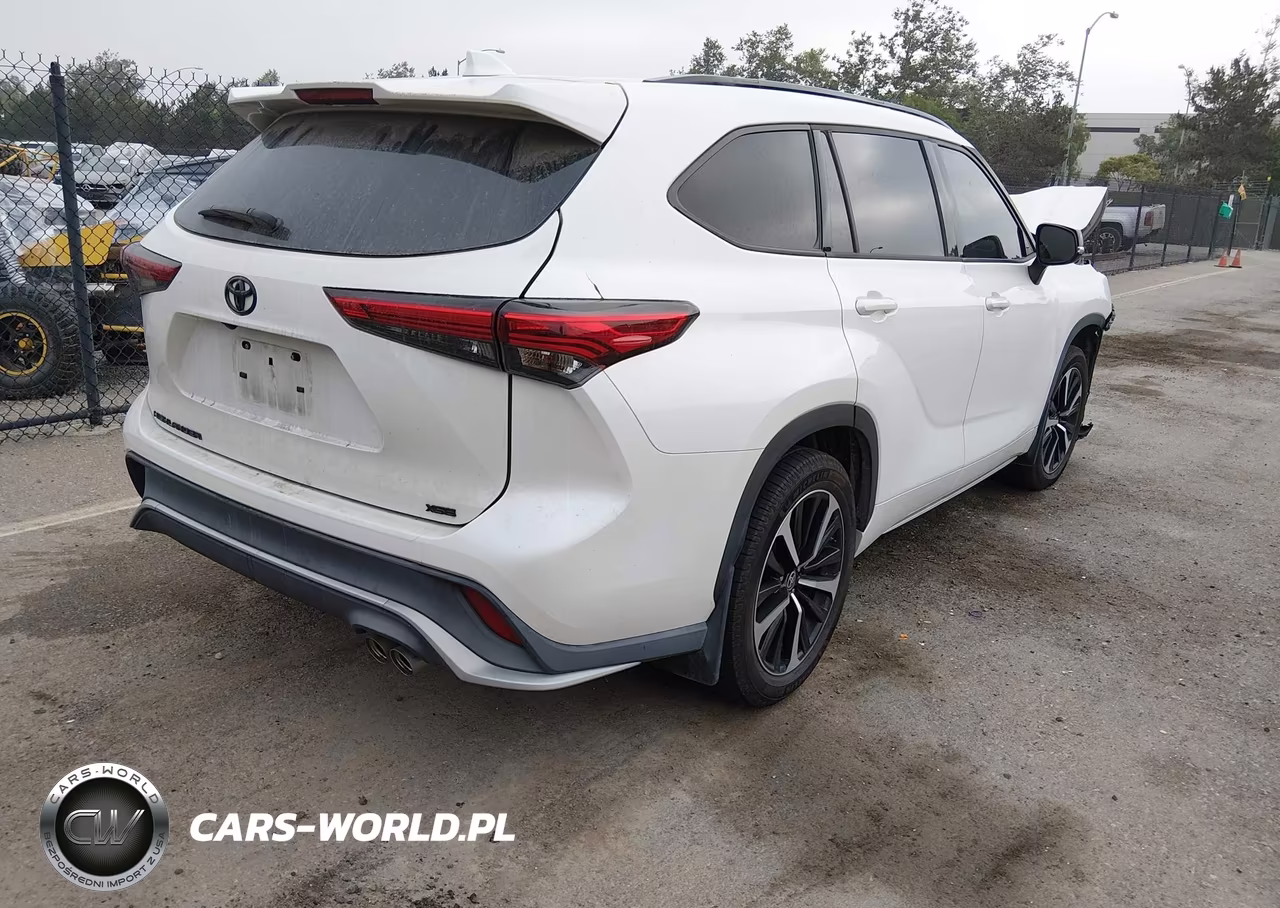 2021 Toyota Highlander Xse VIN:5TDJZRAH4MS053936 - 4