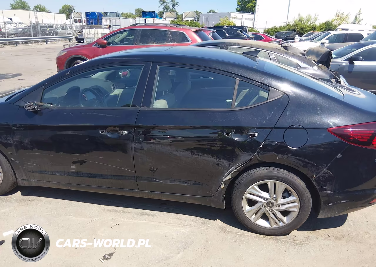 2019 Hyundai Elantra Value Edition VIN:5NPD84LF3KH456243 - 6
