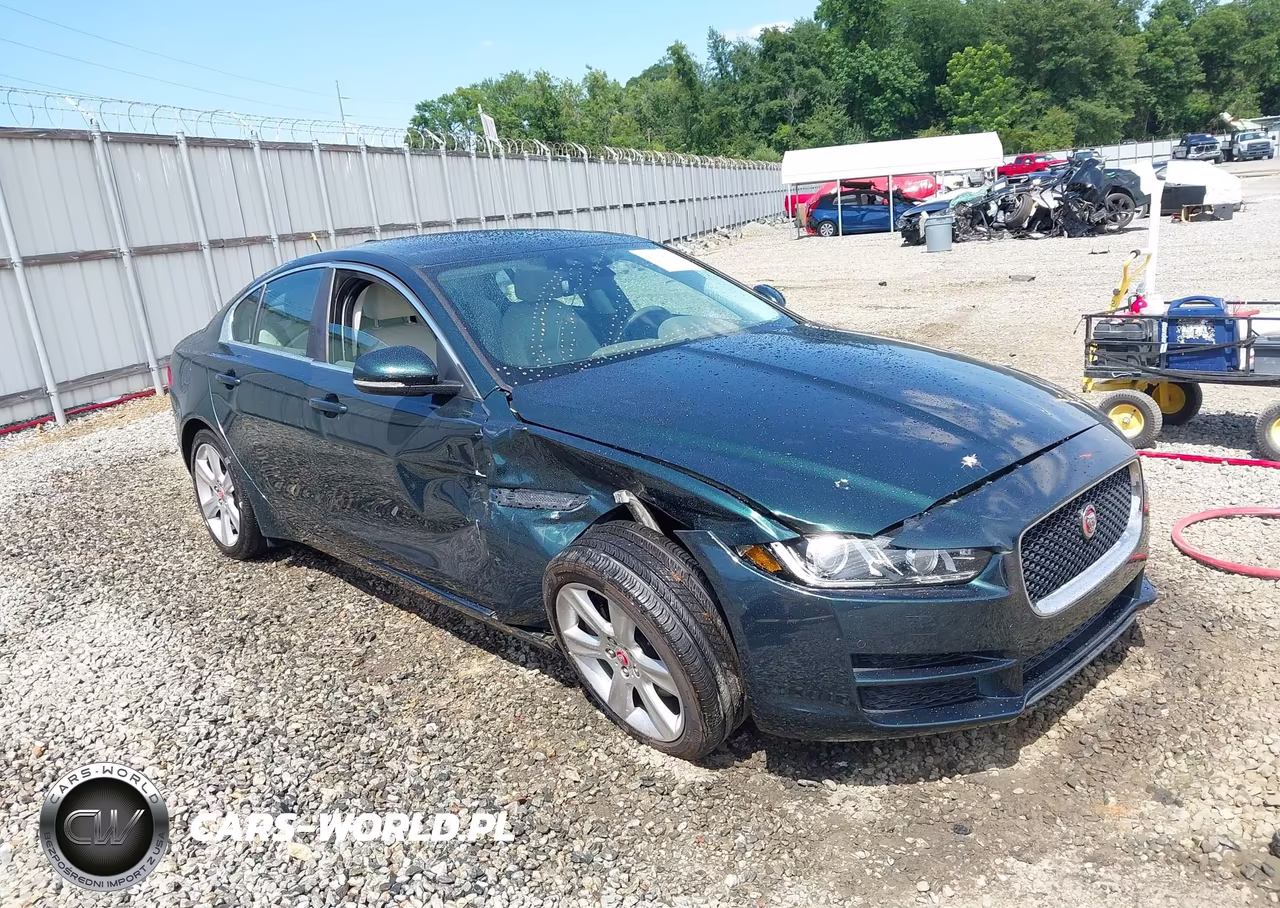 2017 Jaguar Xe 25T Prestige