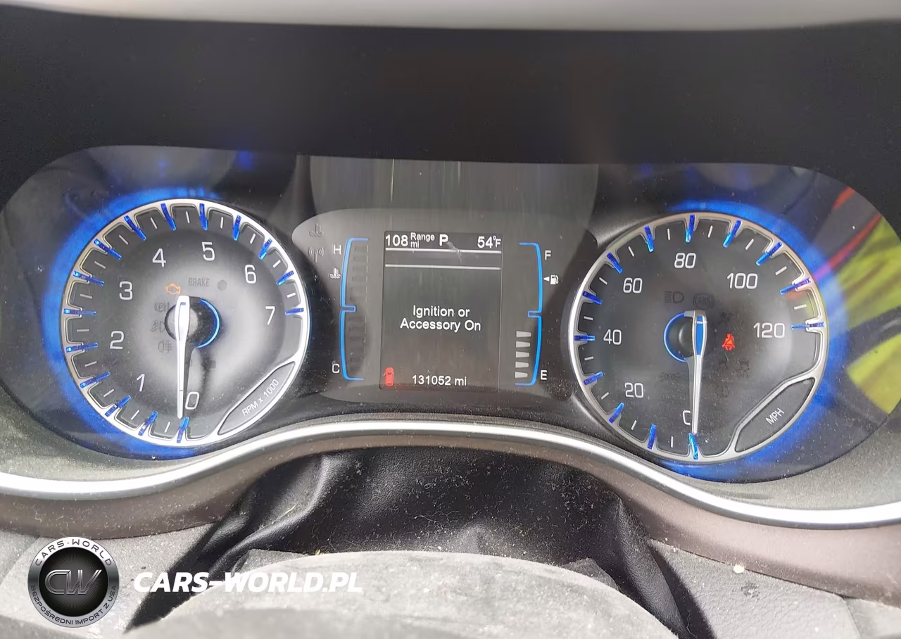 2017 Chrysler Pacifica Touring VIN:2C4RC1DG5HR609839 - 7