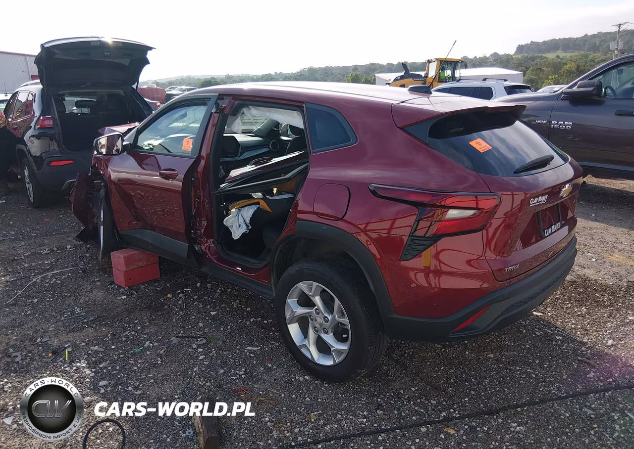 2025 Chevrolet Trax Fwd Ls VIN:KL77LFEP8SC293420 - 3