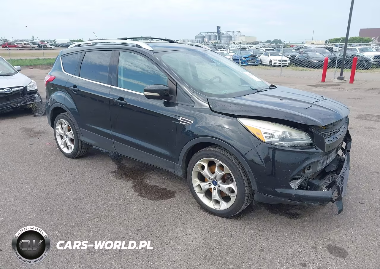 2013 Ford Escape Titanium – zdjęcie 1 z 17
