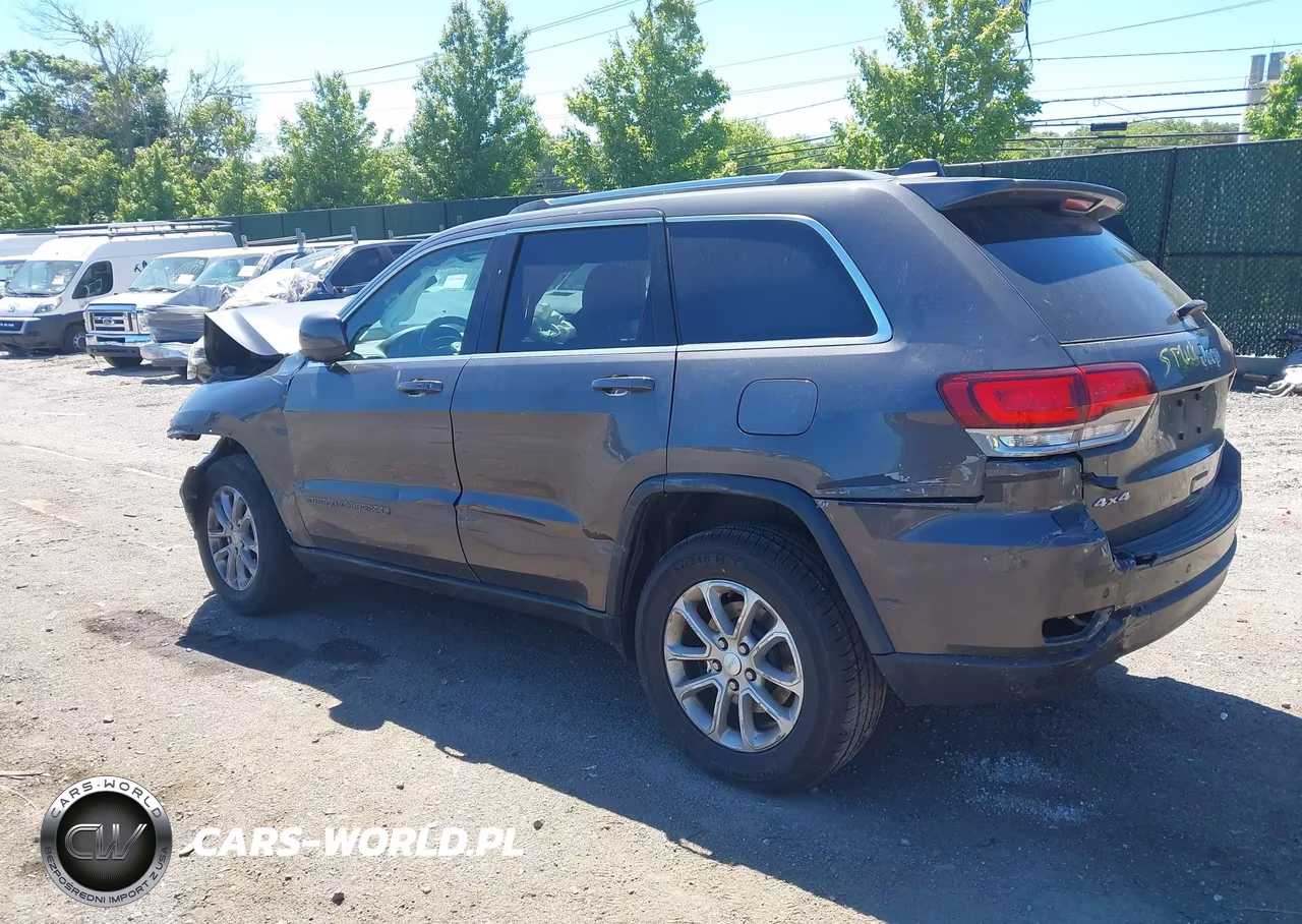 2021 Jeep Grand Cherokee Laredo E 4X4 VIN:1C4RJFAG2MC594436 - 3