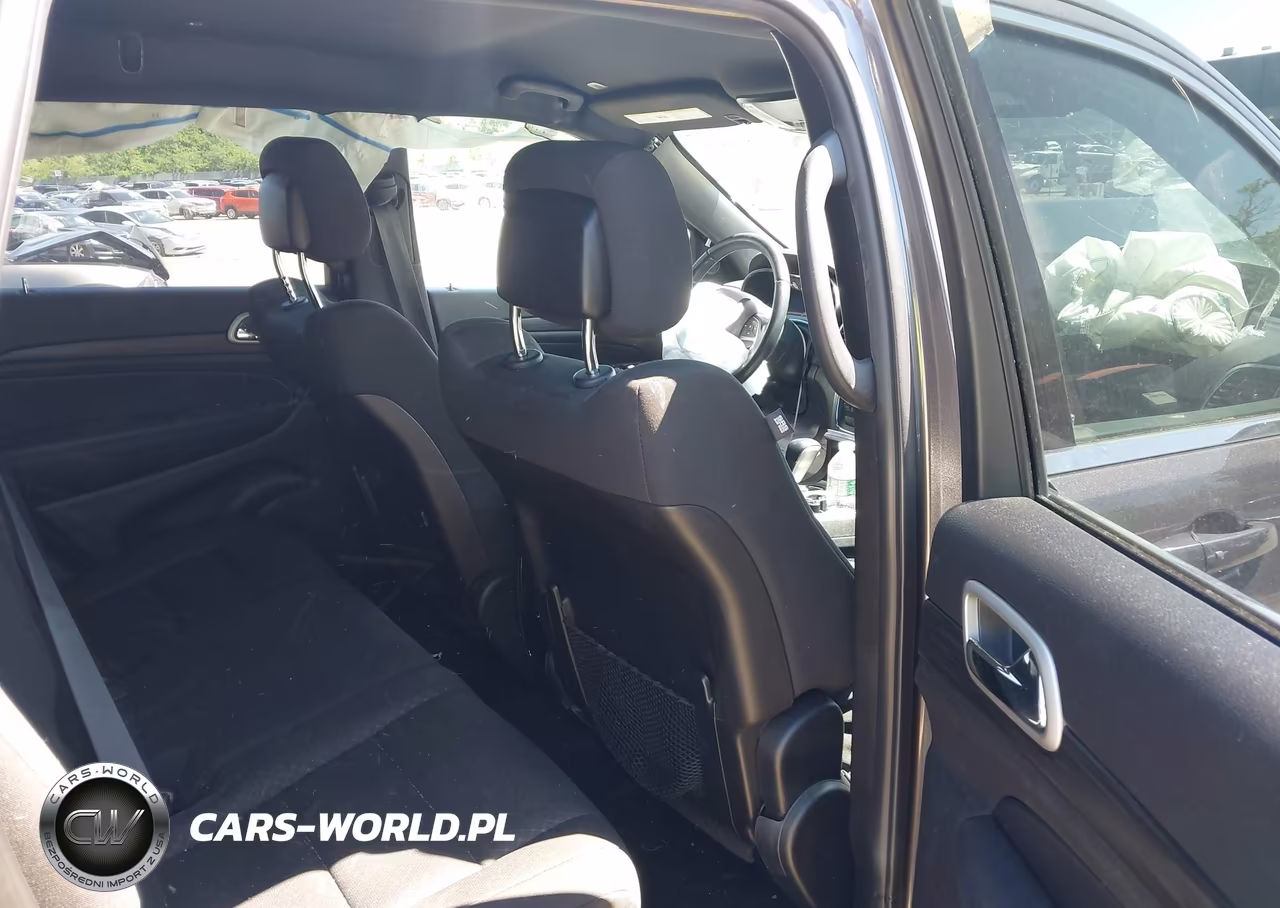 2021 Jeep Grand Cherokee Laredo E 4X4 VIN:1C4RJFAG2MC594436 - 8