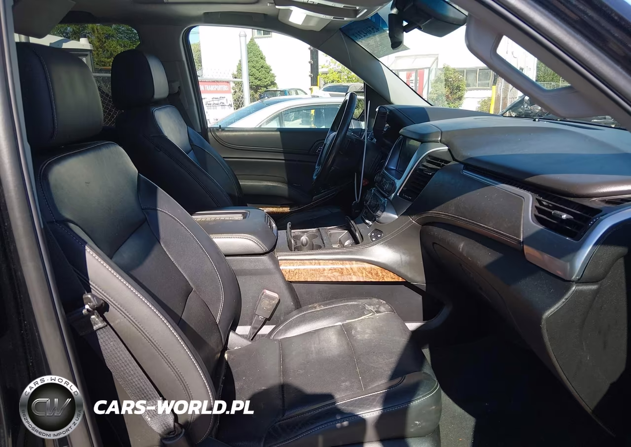 2019 Chevrolet Tahoe Premier VIN:1GNSKCKC2KR222489 - 5