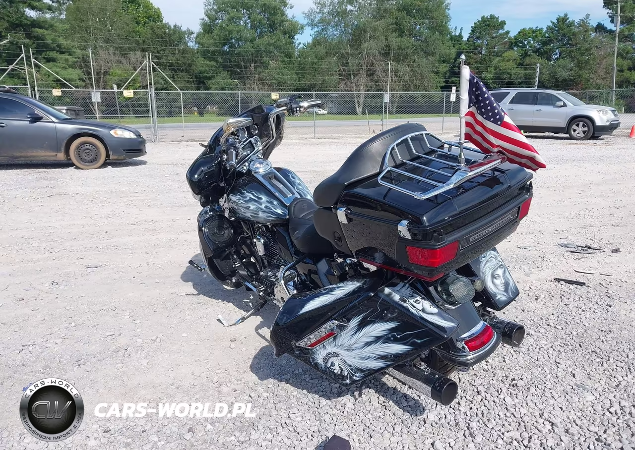 2013 Harley-Davidson Flhtcu Ultra Classic Electra Gld VIN:1HD1FCM17DB641596 - 3