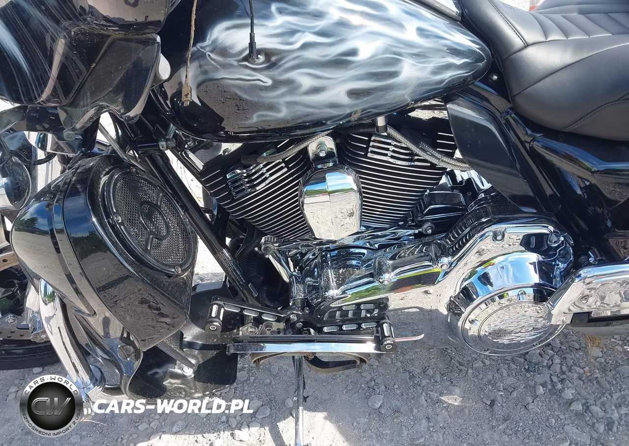 2013 Harley-Davidson Flhtcu Ultra Classic Electra Gld VIN:1HD1FCM17DB641596 - 9