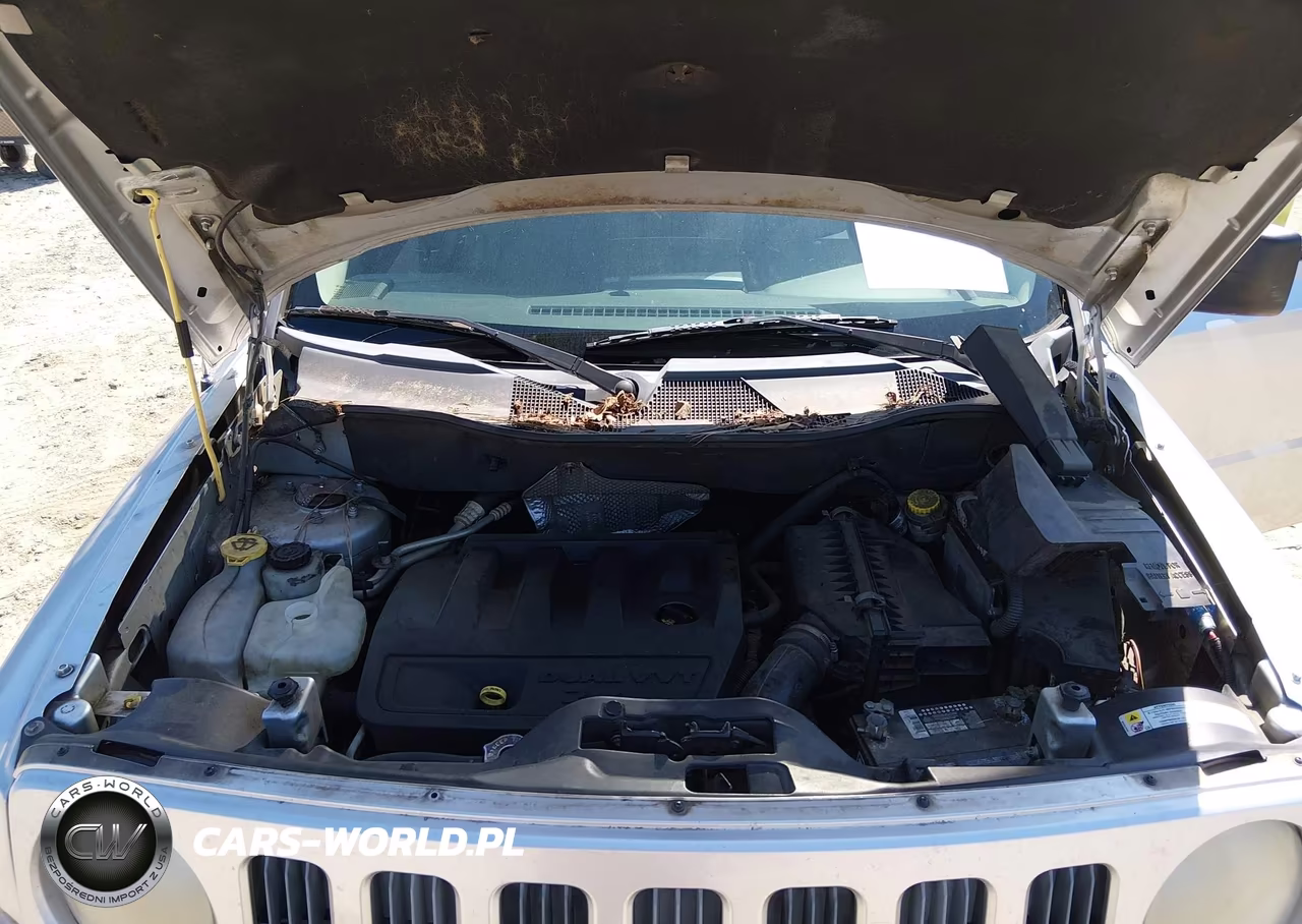 2007 Jeep Patriot Sport VIN:1J8FT28W77D398227 - 10