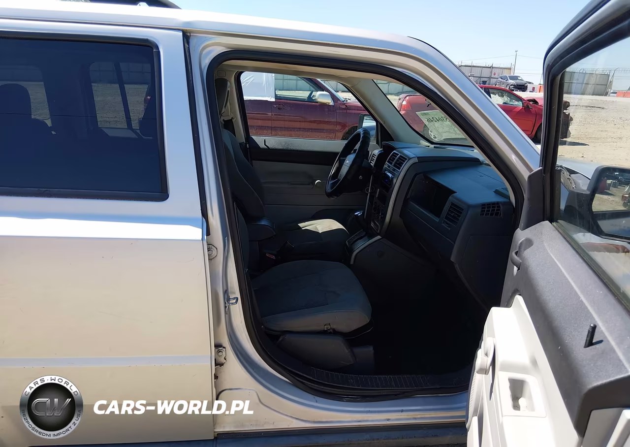 2007 Jeep Patriot Sport VIN:1J8FT28W77D398227 - 5
