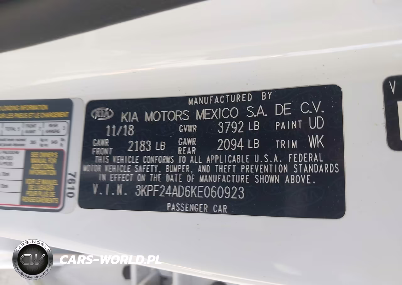 2019 Kia Forte Lxs VIN:3KPF24AD6KE060923 - 9