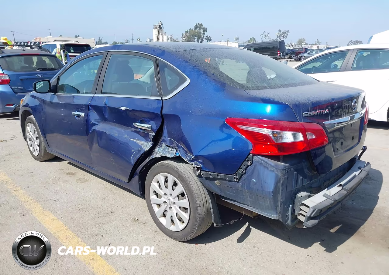 2018 Nissan Sentra S VIN:3N1AB7AP0JY272092 - 3