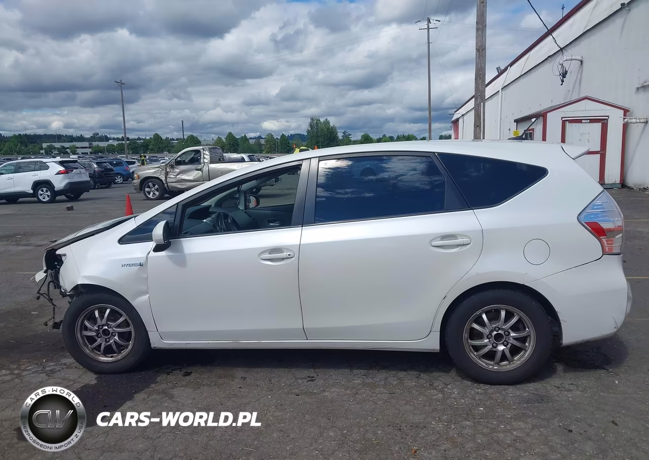 2014 Toyota Prius V Three VIN:JTDZN3EU1EJ008454 - 15