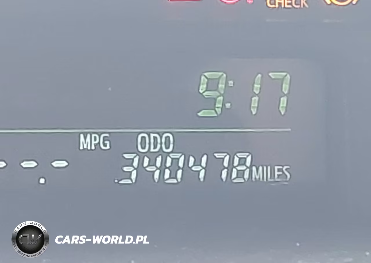 2014 Toyota Prius V Three VIN:JTDZN3EU1EJ008454 - 16